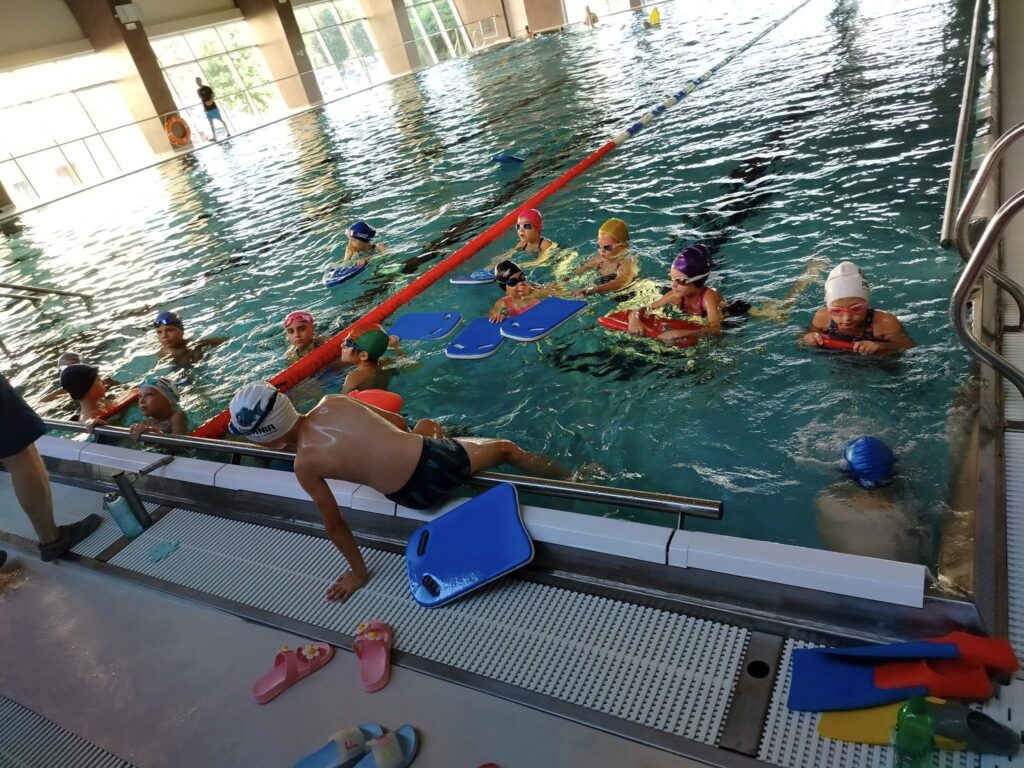 Nauka pływania Busko-Zdrój 458151580 468810089485300 2876677410451210803 n