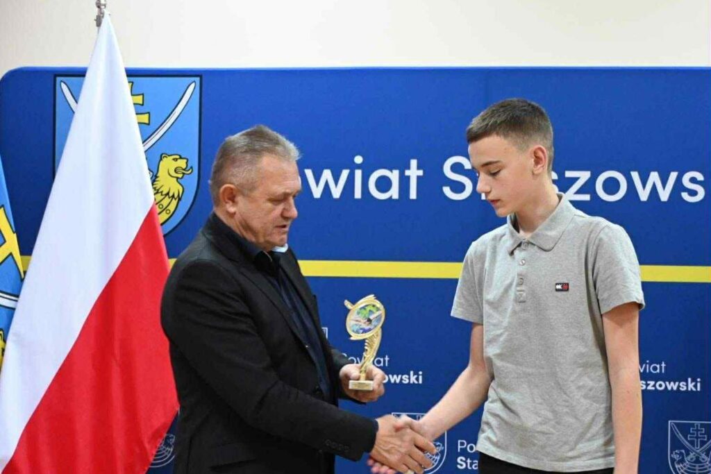 KRAKEN na V Nocnym Maratonie Pływackim w Staszowie! 576988902 797644756601830 4534339552644612434 n